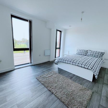 Hotel Modern House à Manchester Extérieur photo